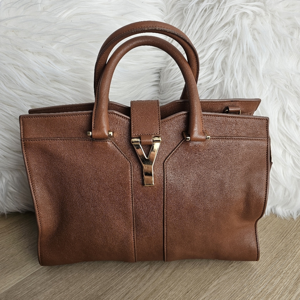 SOLD⚠️ Authentic Yves Saint Laurent Cabas chyc